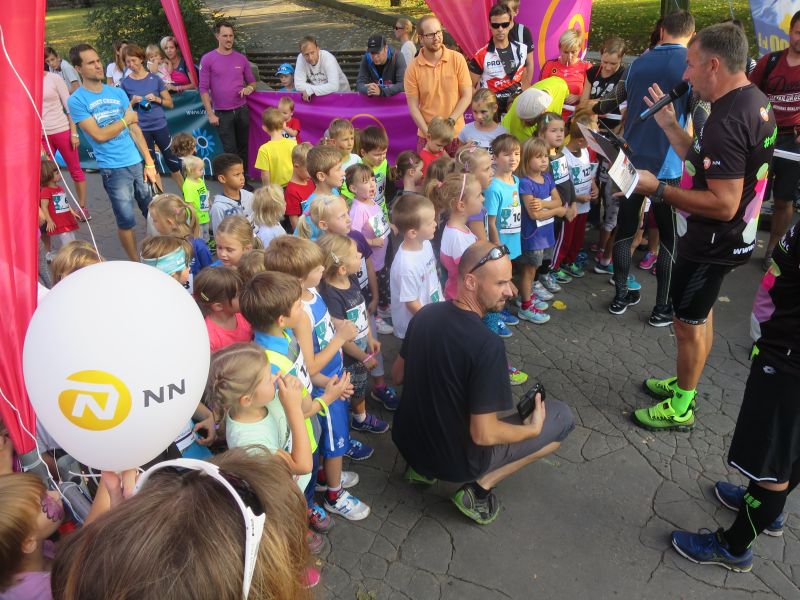 gal/2016/16_Night Run PHA/06.JPG